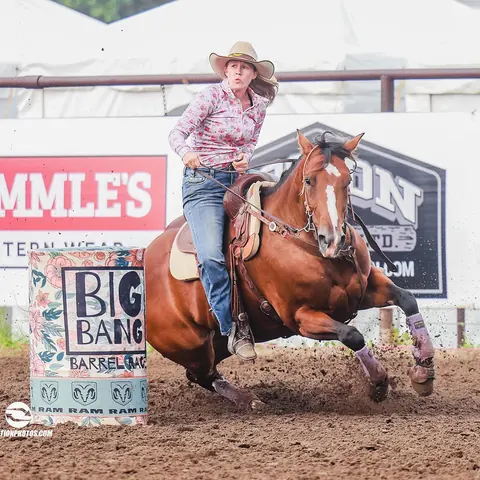 Alyssa and Pushy turning a Big Bang barrel during the 2024 warm-up race